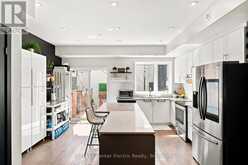 42 WILLIAM DUNCAN ROAD | Toronto Ontario | Slide Image Thirteen
