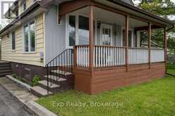 525 CANNIFTON ROAD N | Belleville Ontario | Slide Image Five