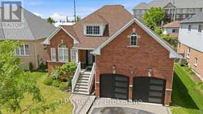 71 LAPRADE SQUARE | Clarington Ontario | Slide Image Two