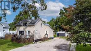 96 REGENT STREET | Lindsay Ontario | Slide Image Four