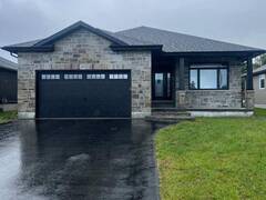 29 GAVIN CRESCENT Quinte West Ontario, K8V 0H2