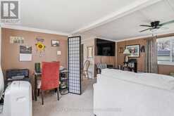 42 OTTER LINE | Lindsay Ontario | Slide Image Nine