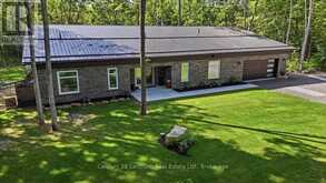 393 WOOD ROAD | Madoc Ontario | Slide Image Four