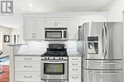 30 - 35 HEARTWOOD DRIVE | Belleville Ontario | Slide Image Fourteen