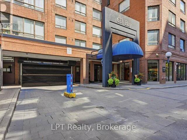 2721 - 633 BAY STREET Toronto Ontario, M5G 2G4 - 2 Bedrooms Condo For Sale