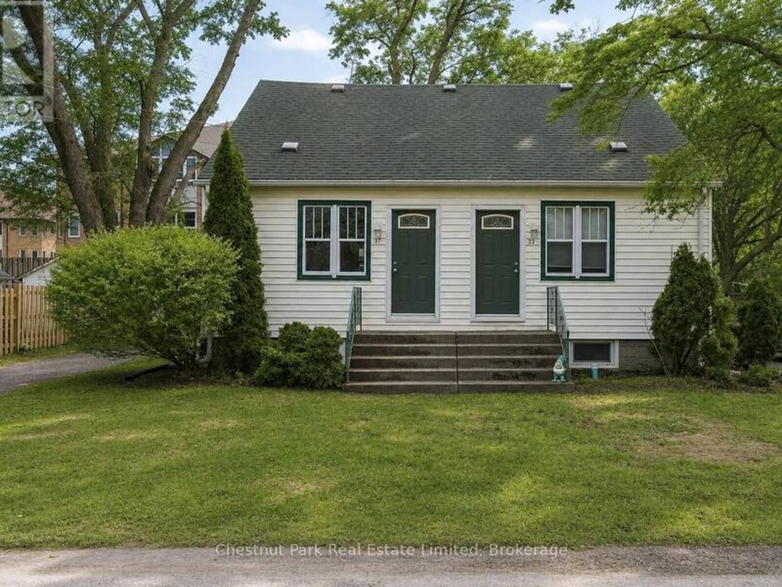 31-33 WASHBURN STREET, Prince Edward, Ontario K0K 2T0