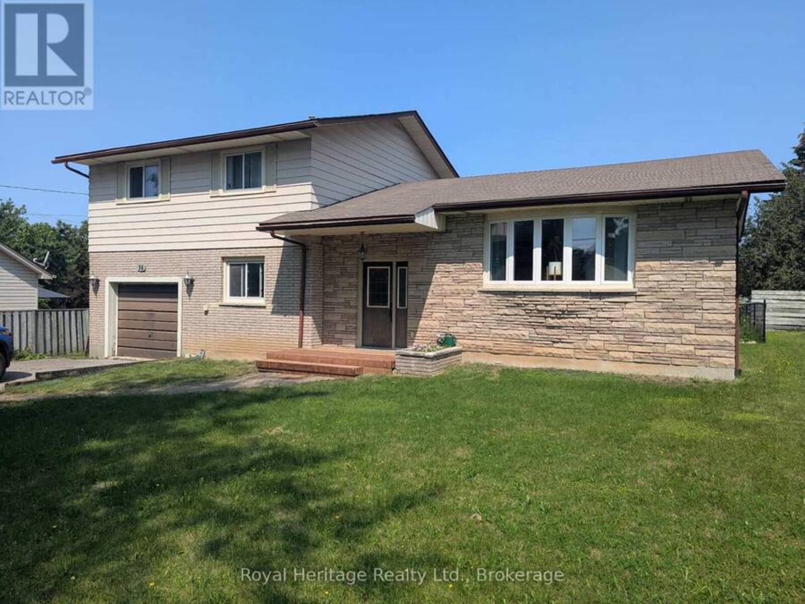 36 RIVERVIEW ROAD, Lindsay, Ontario K9V 1B3