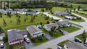 51 CREEKSIDE CIRCLE | Kawartha Lakes Ontario | Slide Image Thirty-six