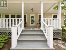38 WESTVIEW DRIVE | Kawartha Lakes Ontario | Slide Image Four