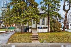 36 CAROLINE STREET | Lindsay Ontario | Slide Image Three