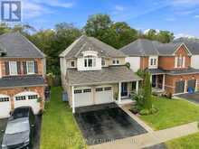 28 WOOLACOTT LANE | Clarington Ontario | Slide Image Two