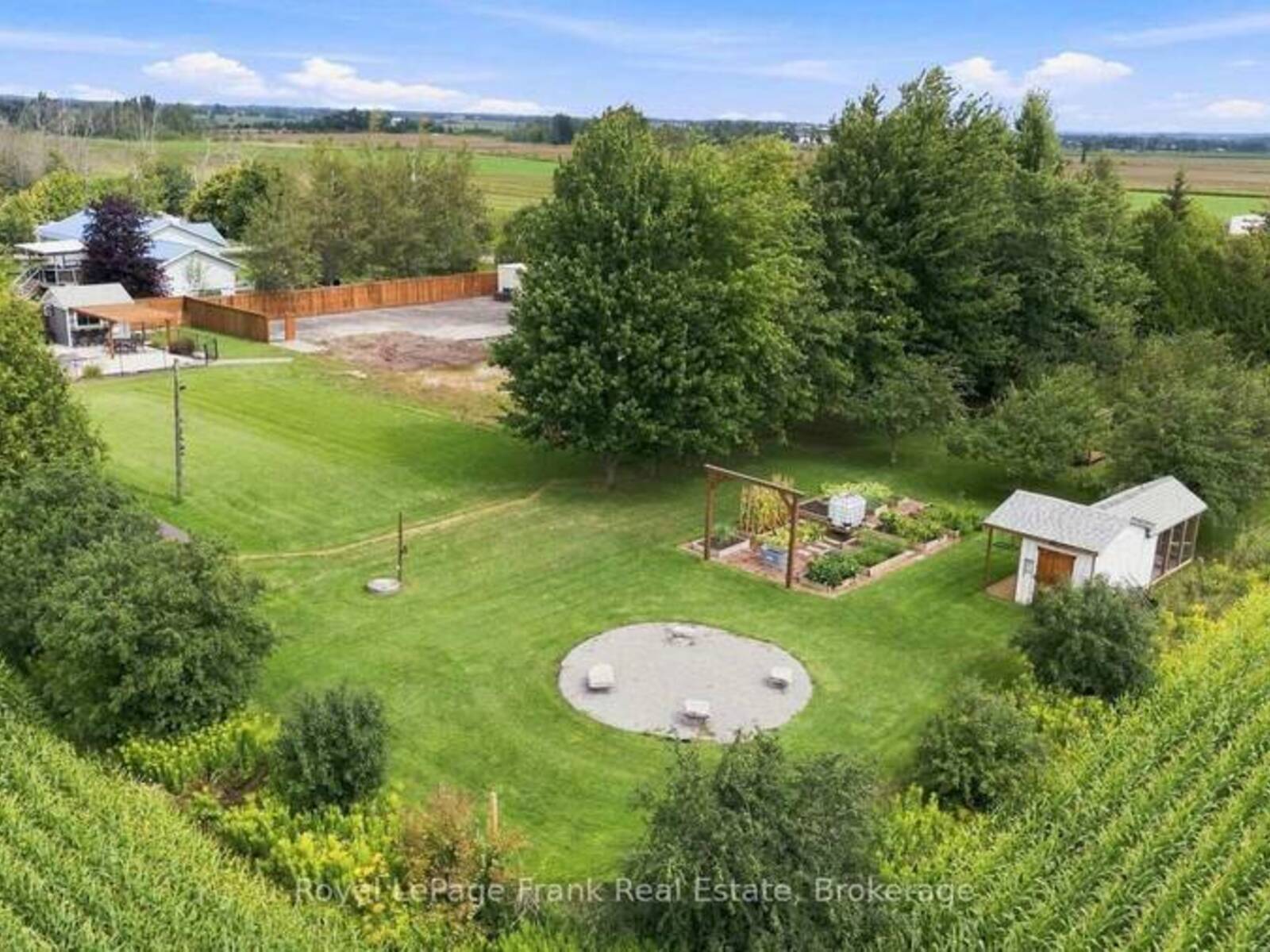 1235 HEIGHTS ROAD, Lindsay, Ontario K9V 4R3