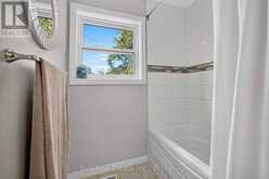 2331 LAKESIDE DRIVE | North Kawartha Ontario | Slide Image Seventeen