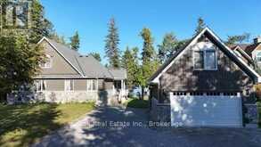 31 BEAVER DRIVE | Coboconk Ontario | Slide Image Five