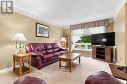 822 SOUTHDOWN STREET | Oshawa Ontario | Slide Image Eight