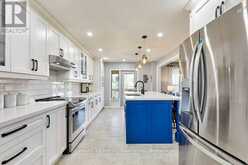 8 MURKAR CRESCENT | Whitby Ontario | Slide Image Eight