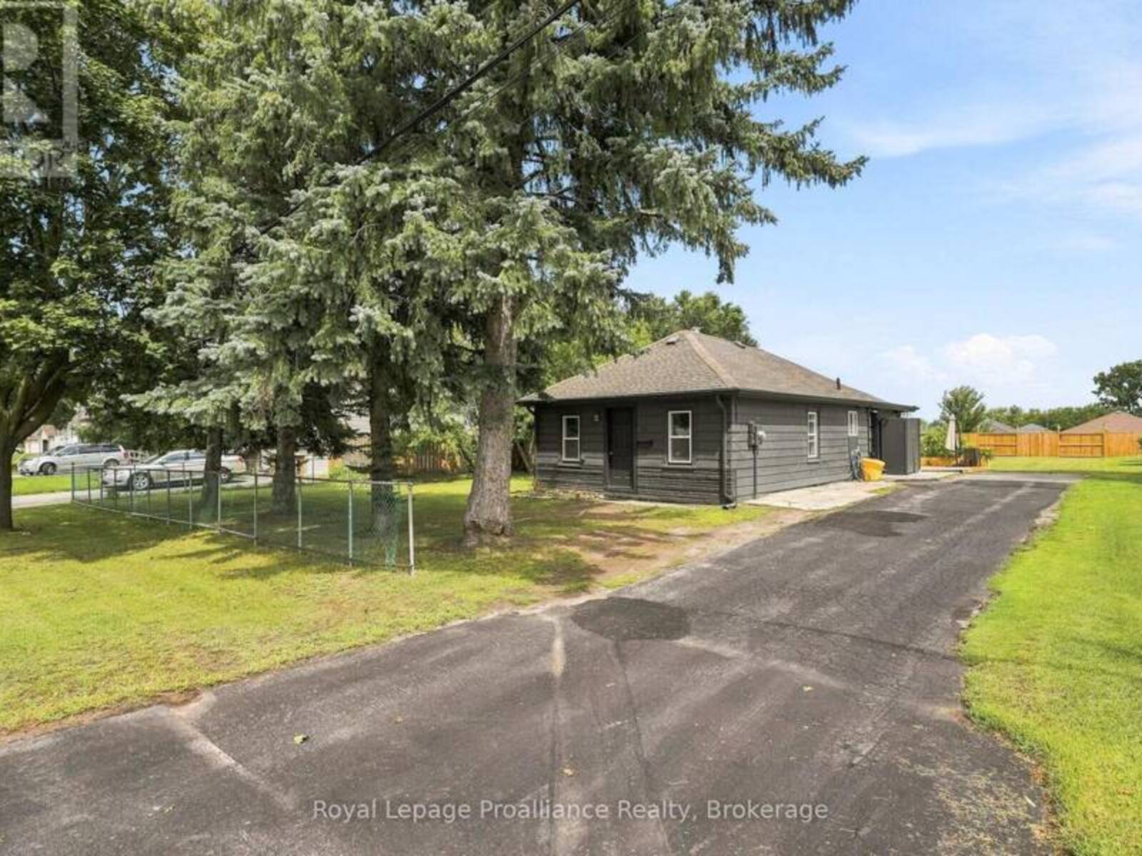 161 UNIVERSITY AVENUE, Belleville, Ontario K8N 4Y4