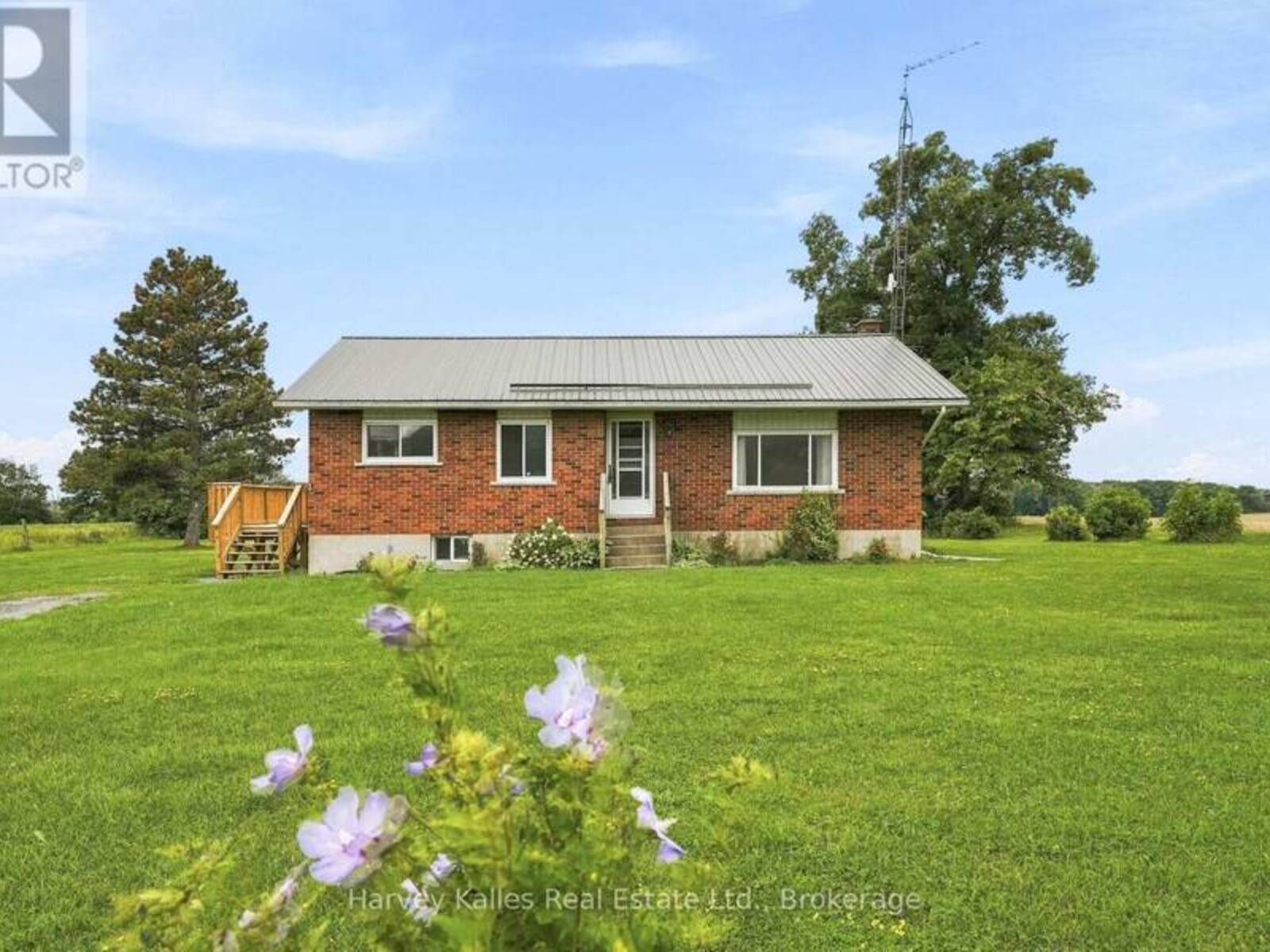 147 CAUGHEY ROAD, Prince Edward, Ontario K0K 1W0