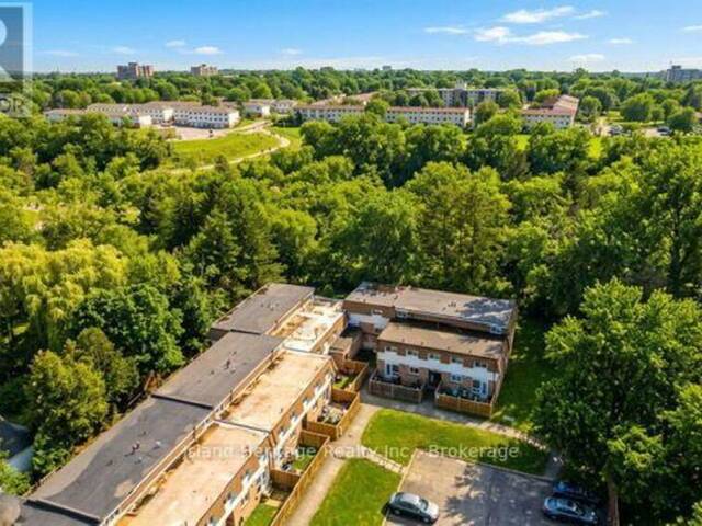 3 - 730 CEDAR STREET Oshawa Ontario, L1H 4M6 - 3 Bedrooms Condo For Sale