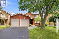 28 FALSTAFF CRESCENT | Whitby Ontario | Slide Image One