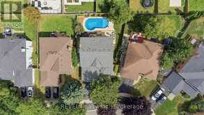 28 FALSTAFF CRESCENT | Whitby Ontario | Slide Image Forty-seven