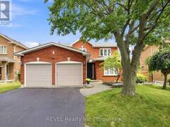 28 FALSTAFF CRESCENT Whitby Ontario, L1R 1W3