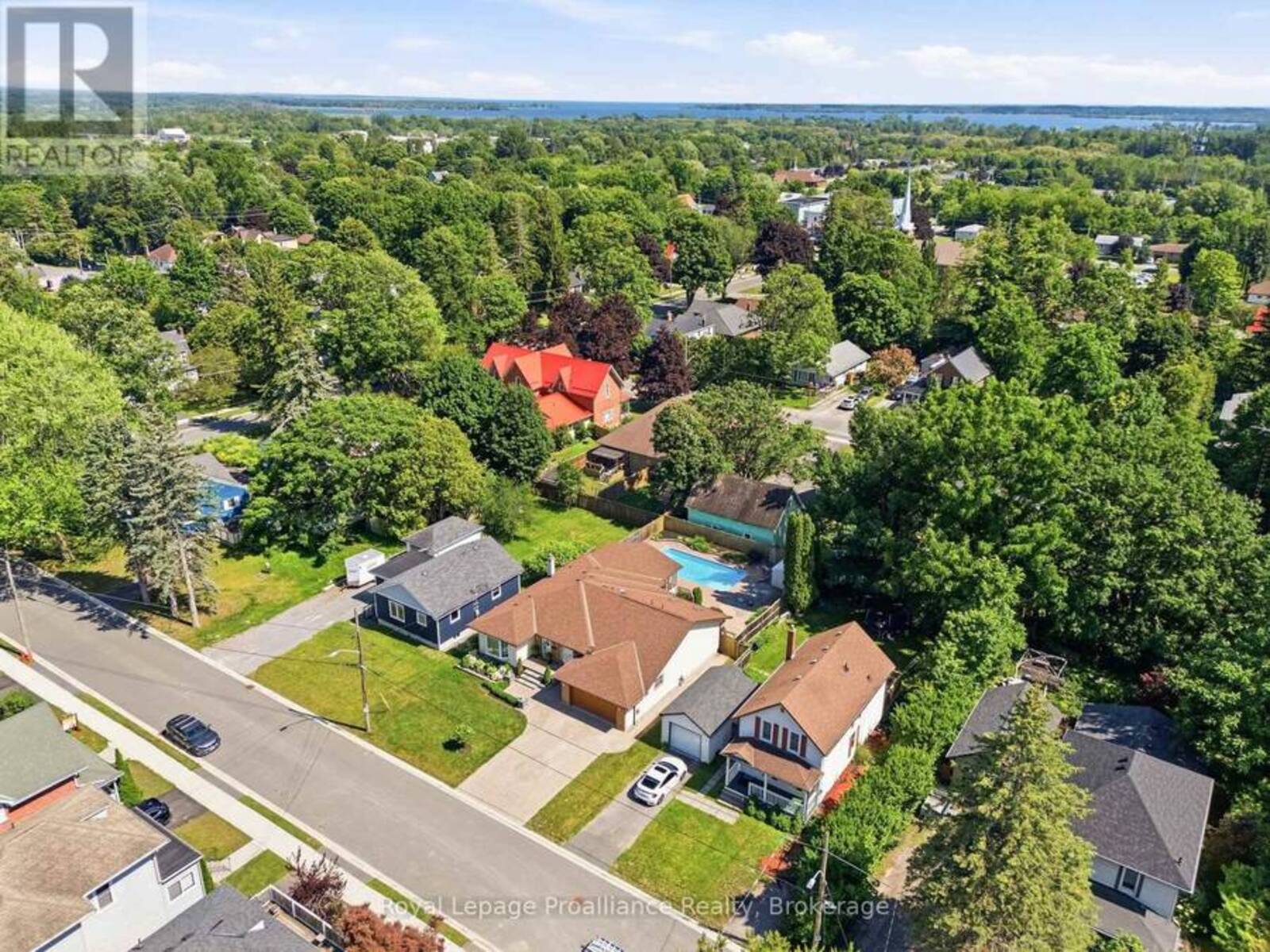 11 ADDISON STREET, Brighton, Ontario K0K 1H0