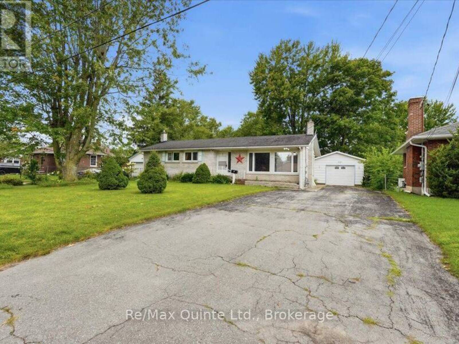 5 SIMEON STREET, Prince Edward, Ontario K0K 2T0