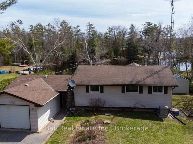 2137 CHIPMUNK ROAD North Kawartha Ontario, K0L 2H0 - 3 Bedrooms Waterfront Home For sale