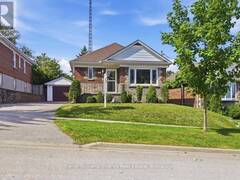 216 COLLEGE AVENUE Oshawa Ontario, L1J 1R7