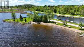 378 OLD SURREY LANE | Bobcaygeon Ontario | Slide Image Thirteen