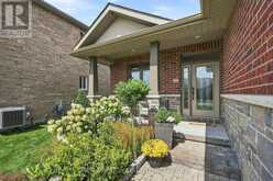 40 FARMINGTON CRESCENT | Belleville Ontario | Slide Image Two