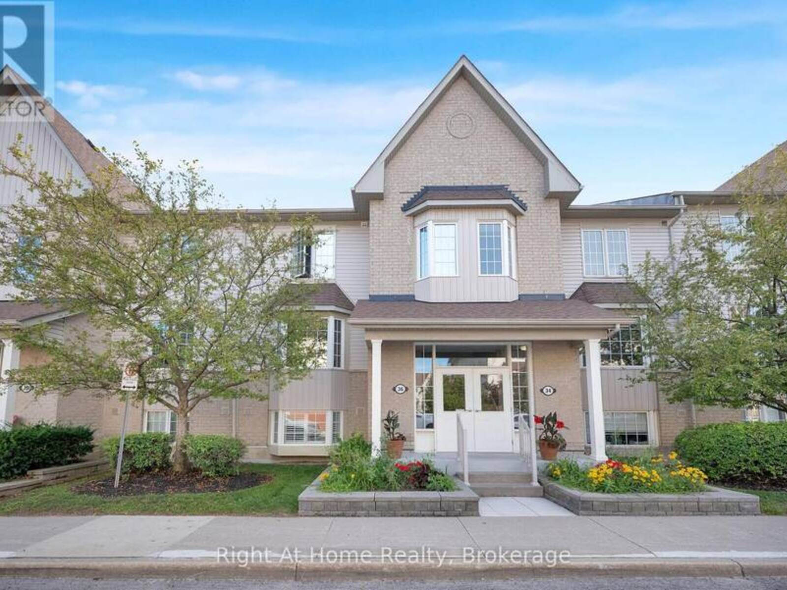 2 - 36 PETRA WAY, Whitby, Ontario L1R 0A5