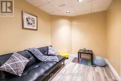 23 MEREDITH COURT | Clarington Ontario | Slide Image Thirty