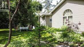 25 GOVERNMENT DOCK ROAD | Coboconk Ontario | Slide Image Thirty-nine