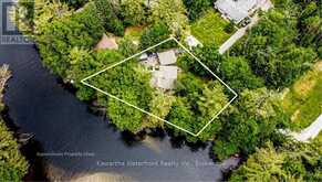 25 GOVERNMENT DOCK ROAD | Coboconk Ontario | Slide Image Forty-six
