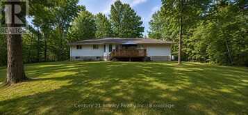 37 RIVERSIDE DRIVE | Campbellford Ontario | Slide Image Three