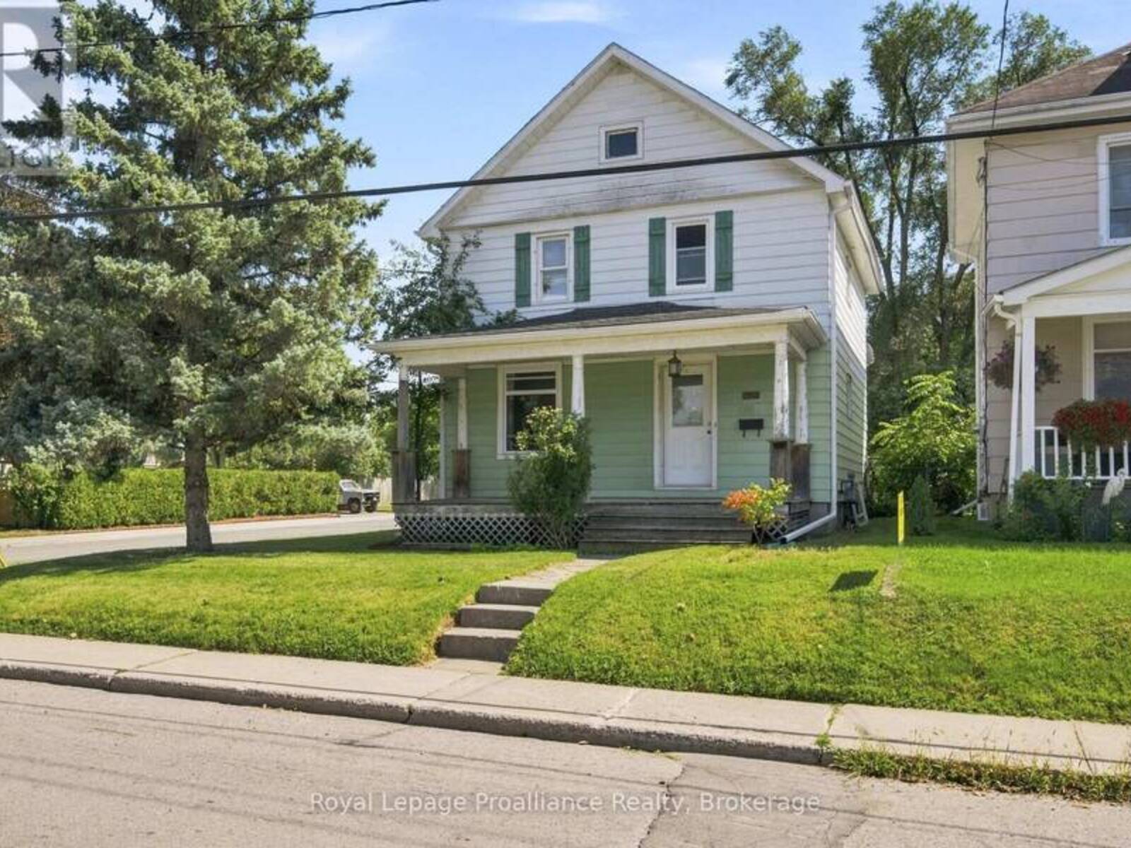 135 MCGILL STREET, Quinte West, Ontario K8V 3K3