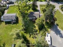 46 RIVERSIDE DRIVE | Bobcaygeon Ontario | Slide Image Thirty-five