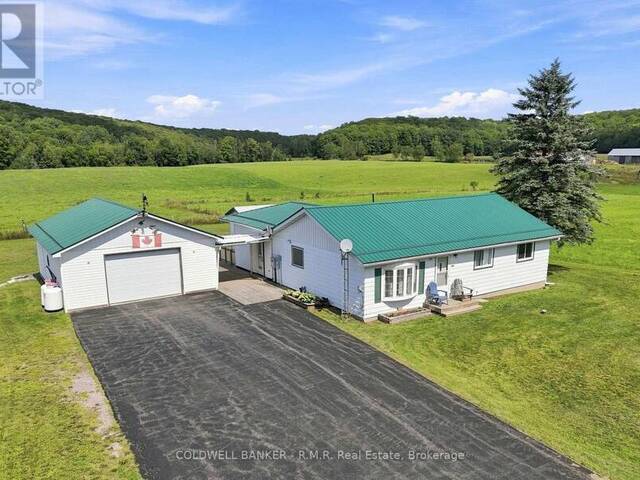 1695 HORSESHOE LAKE ROAD Minden Hills Ontario, K0M 2K0 - 3 Bedrooms Home For Sale