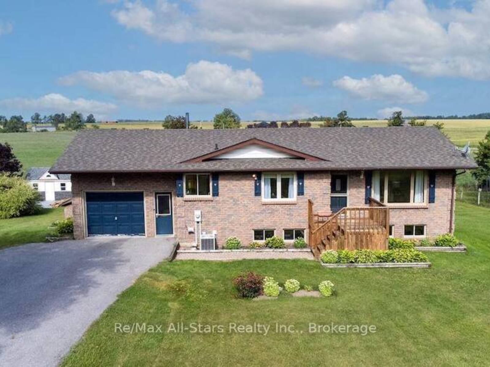 295 YELVERTON ROAD, Kawartha Lakes, Ontario L0B 1K0