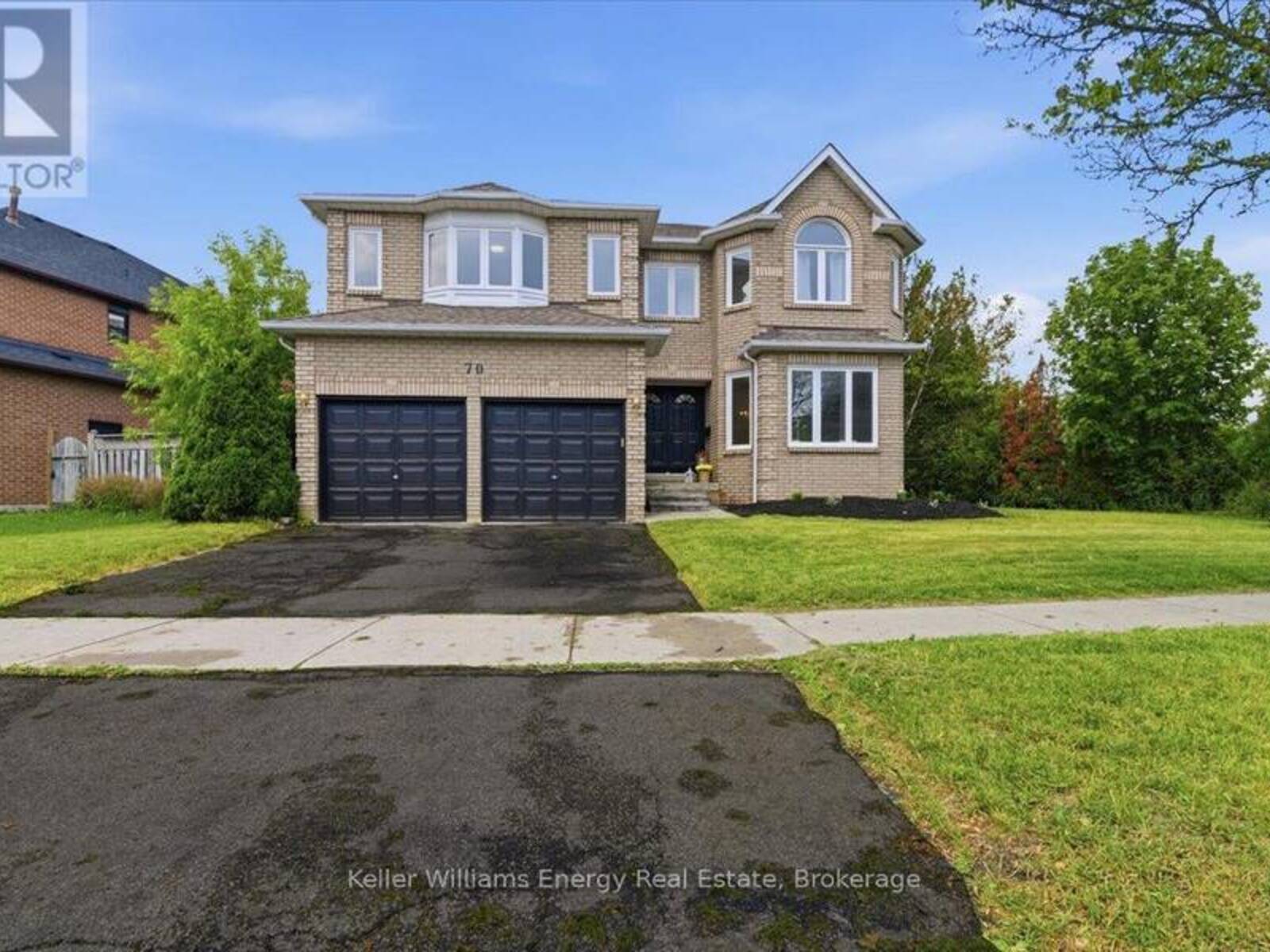 70 WILLOWBROOK DRIVE, Whitby, Ontario L1R 2A8