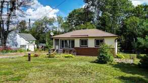 2146 LOOP ROAD | Highlands East Ontario | Slide Image Four