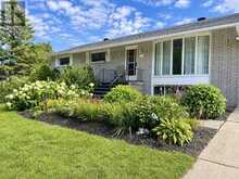 127 BRIDGE STREET W | Bancroft Ontario | Slide Image Two