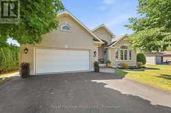 24 IROQUOIS AVENUE | Brighton Ontario | Slide Image Three