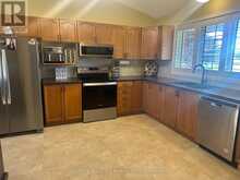 22 HALLETT CRESCENT | Kawartha Lakes Ontario | Slide Image Three