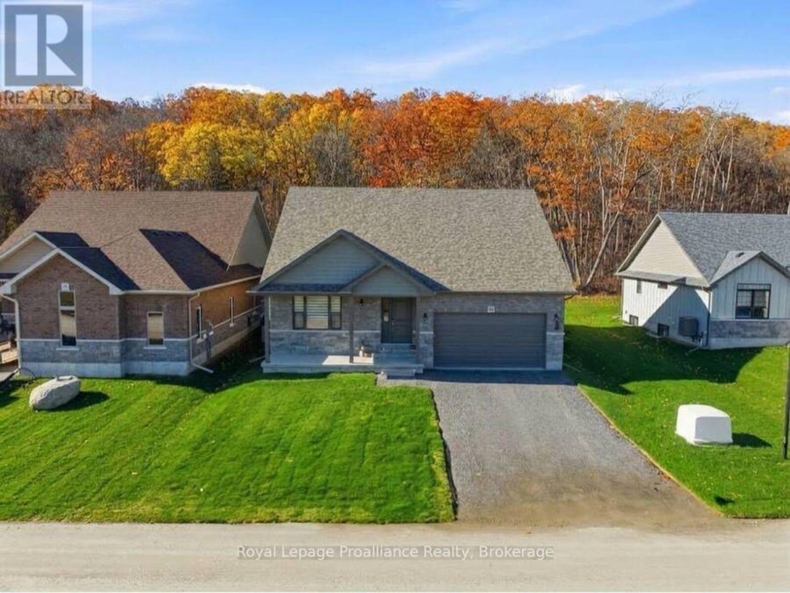 111 RIVERSIDE TRAIL, Campbellford, Ontario K0L 1L0