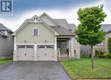 20 GRAINGER CRESCENT | Port Hope Ontario | Slide Image Two