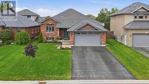 54 CAVENDISH DRIVE | Belleville Ontario | Slide Image Two