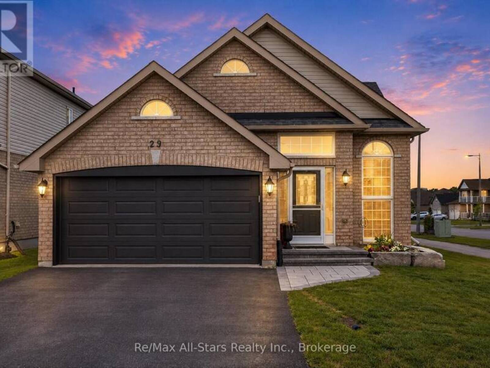 29 GUNSOLUS ROAD, Lindsay, Ontario K9V 0E4